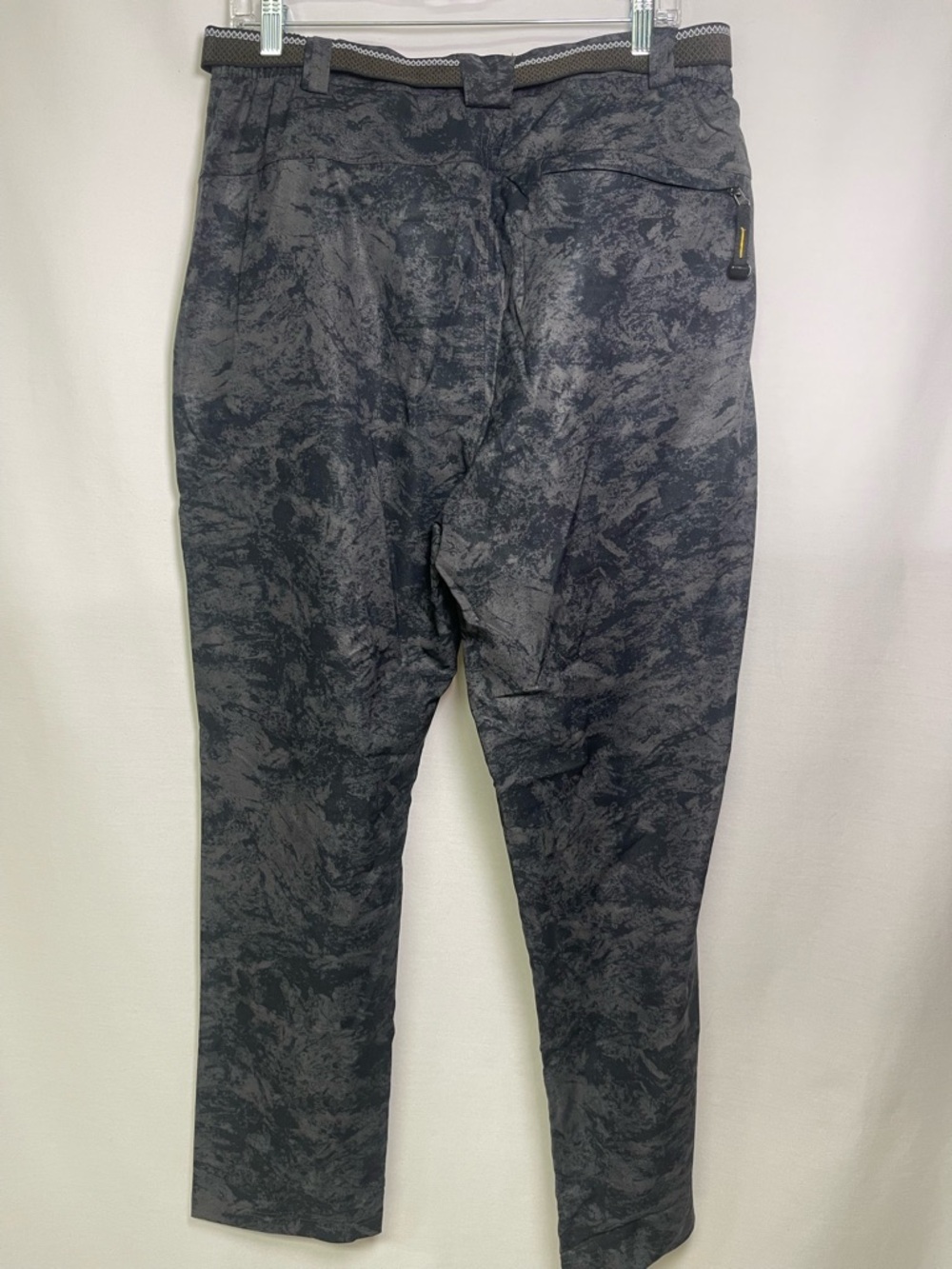 SIKAINI Outdoor Camouflage Utility Pants in Gray and Black - Picture 7 of 15